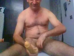 Cam4 Free Live Porn of fox6900