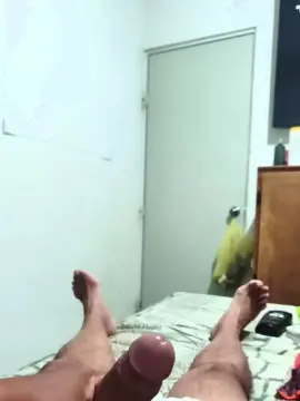 Cam4 Free Live Porn of rochaalvramiro1