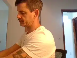 Cam4 Free Live Porn of Henderbc