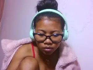 Cam4 Adult Video Chat of Pisou3