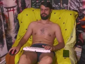 Cam4 Nude Webcam of hornymaster93