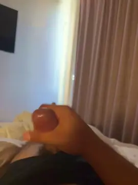 Cam4 Free Live Porn of GrosGlznd