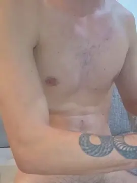 Cam4 Live Sex of VitorGamerXXX