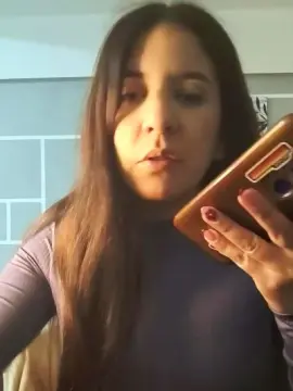 Cam4 Live Sex Cam of MoiraKiss