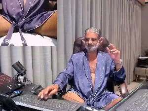 Cam4 Sex Cam of OnlineBossUK
