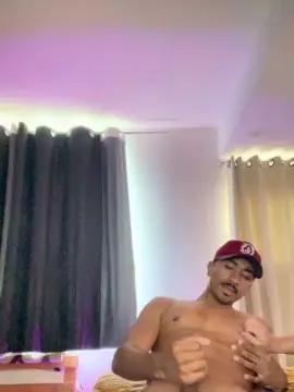 Cam4 Free Live Porn of Everton2123