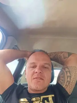Cam4 Live Sex Cam of morenoswing1