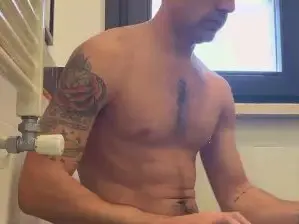 Cam4 Watch Live Sex Cams of lele03roma