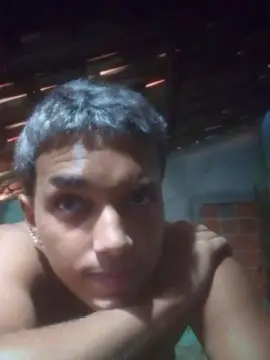 Cam4 Watch Live Sex Cams of Vini18cm_novin