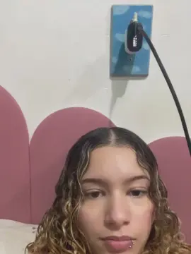 Cam4 Free Porn Cam of Lorafst