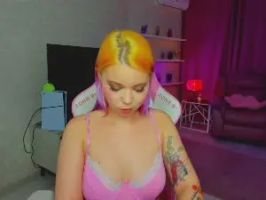 Cam4 Nude Webcam of EnergyBunny_1
