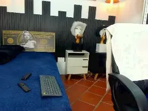 Cam4 Watch Live Sex Cams of trevor_mob