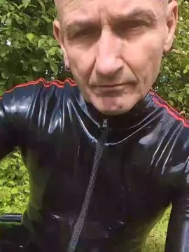 Cam4 Adult Webcam of sau_rubber
