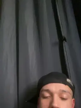 Cam4 Free Live Porn of lucky867
