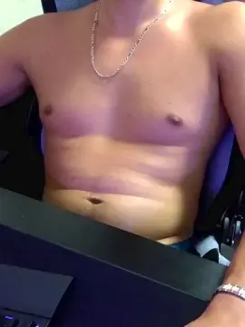 Cam4 Sex Chat of yoloyo93