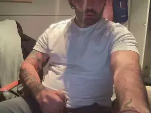 Cam4 Live Sex Cam of andres__9320