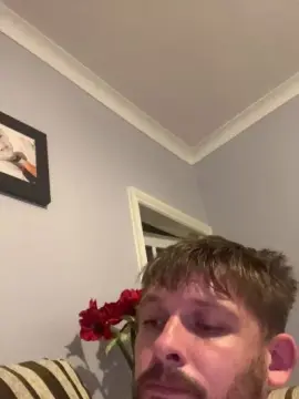 Cam4 Live Sex of skuzzy244