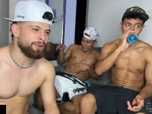 Cam4 Adult Webcam of zoneboys_