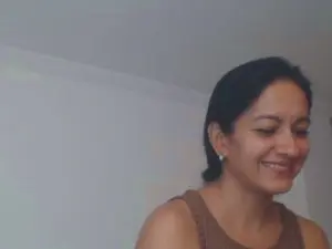 Cam4 Nude Webcam of GOLDENBOOTY