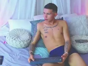 Cam4 Live Sex of Skook_Gray