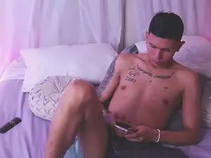 Cam4 Adult Webcam of Skook_Gray