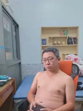 Cam4 Live Porn of smallweakTw