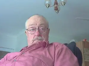 Cam4 Live Sex Cam of robert_51xx