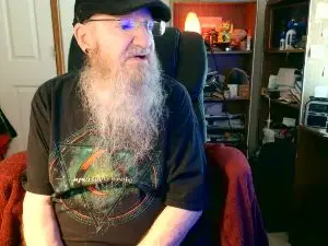 Cam4 Live Porn of guyboobies