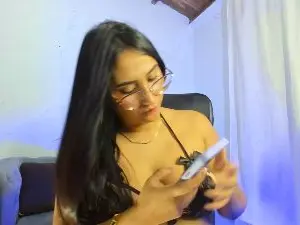 Cam4 Adult Video Chat of camila_wood