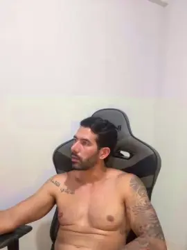 Cam4 Free Live Porn of Saradoalto23