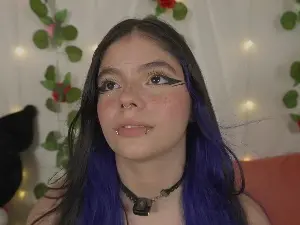 Cam4 Free Live Porn of cutee_andrea