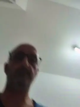 Cam4 Live Sex of romanovoglio