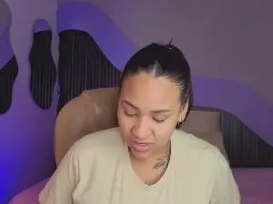 Cam4 Live Sex Cam of Nicolle_Mariee