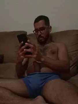 Cam4 Sex Chat of HShotsmilegyn
