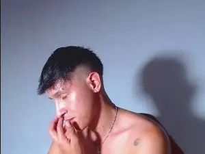 Cam4 Live Sex of Rowanbig23