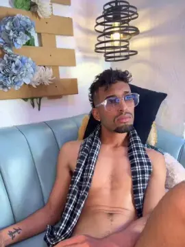 Cam4 Watch Live Sex Cams of Michael_Hanks