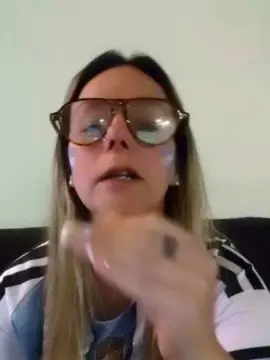 Cam4 Best live sex cam show of desireemilf