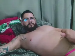 Cam4 Live Porn of aquills