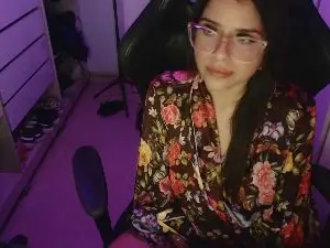 Cam4 Watch Live Sex Cams of Lauriiis