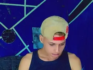 Cam4 Private Sex Chat of LiamScottt