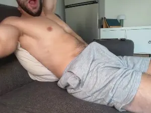 Cam4 Live Sex of Roylarry