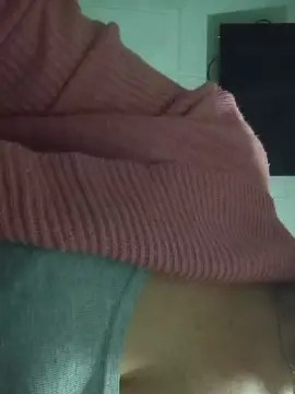 Cam4 Watch Live Sex Cams of Carolreal