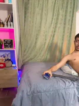 Cam4 Live Sex Cam of Boy_Jerry