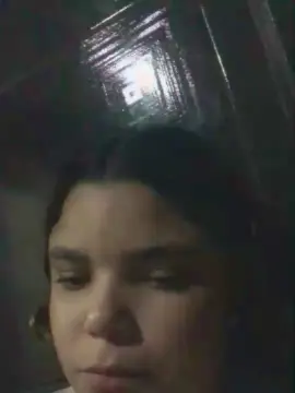 Cam4 Free Live Porn of Cliaclaraa