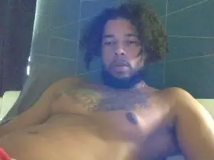 Cam4 Free Live Porn of thebodguy