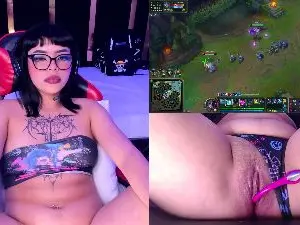 Cam4 Nude Webcam of Nyveth