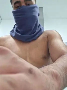 Cam4 Free Live Porn of Enriquevk20