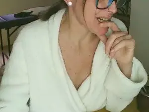 Cam4 Sex Cam of FelinaMza