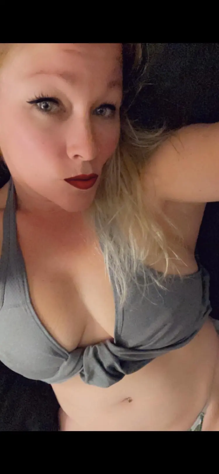 BlondeSquirter