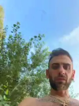 Cam4 Watch Live Sex Cams of danihcw97